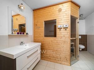 Prodej rodinného domu, Horoměřice, Za Špejcharem, 458 m2