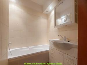 Prodej bytu 3+kk, Praha - Háje, Brechtova, 67 m2