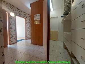 Prodej bytu 3+kk, Praha - Háje, Brechtova, 67 m2