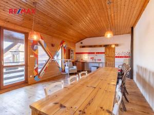 Prodej komerční nemovitosti, Obora, 900 m2