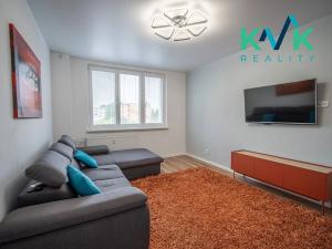 Prodej bytu 4+1, Karlovy Vary, Vodárenská, 100 m2