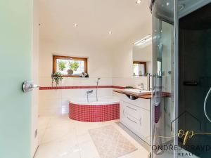 Prodej rodinného domu, Svinaře, Hlavní, 85 m2