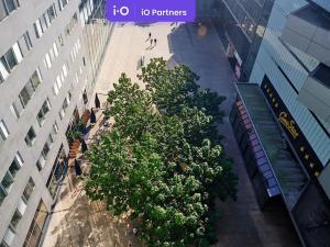 Pronájem kanceláře, Praha - Smíchov, Plzeňská, 360 m2