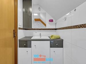 Prodej rodinného domu, Praha - Lipence, Jílovišťská, 206 m2