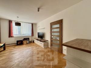Pronájem bytu 2+1, Rousínov, V Sídlišti, 61 m2