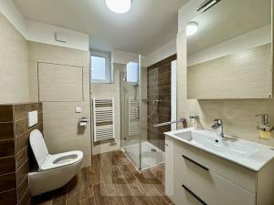 Pronájem bytu 2+1, Rousínov, V Sídlišti, 61 m2