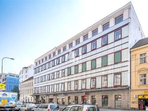 Pronájem kanceláře, Praha - Karlín, Sokolovská, 312 m2
