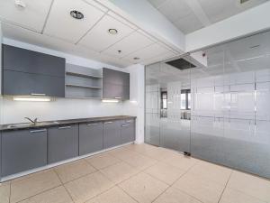 Pronájem kanceláře, Praha - Prosek, Prosecká, 300 m2