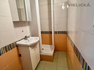 Pronájem bytu 2+kk, Praha - Bohnice, Poznaňská, 43 m2