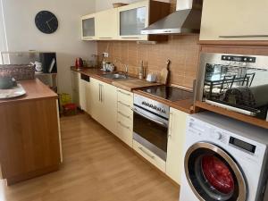 Prodej bytu 3+kk, Liberec, Lípová, 79 m2