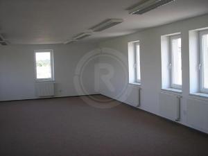 Pronájem skladu, Hůry, 800 m2