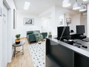 Pronájem ordinace, Praha - Vinohrady, Legerova, 240 m2