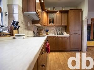 Prodej rodinného domu, Karlovy Vary, Vančurova, 260 m2