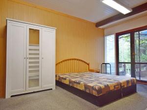 Pronájem bytu 1+1, Praha - Hlubočepy, Pod Ateliéry, 50 m2