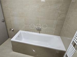 Pronájem bytu 3+kk, České Budějovice - České Budějovice 6, Novohradská, 74 m2