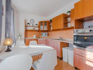 Prodej bytu 1+kk, Boží Dar, 38 m2