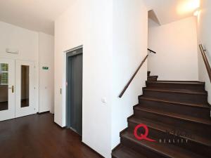 Pronájem bytu 1+kk, Praha - Smíchov, U Pernikářky, 23 m2