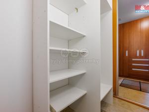 Prodej bytu 4+kk, Karlovy Vary - Stará Role, Husova, 70 m2