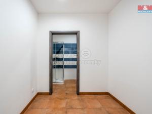 Pronájem obchodního prostoru, Okrouhlo, 1076 m2