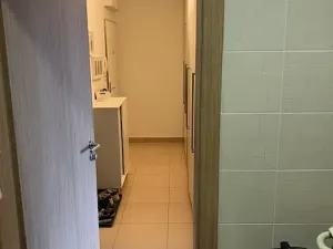 Pronájem bytu 1+kk, Praha - Modřany, Československého exilu, 35 m2