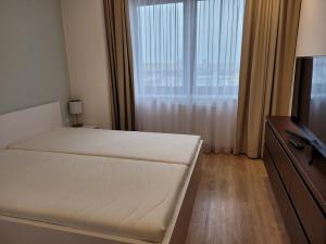 Pronájem bytu 2+1, Praha - Stodůlky, Mukařovského, 42 m2