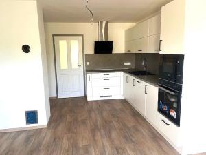 Prodej rodinného domu, Hlubočky, V Podlesí, 225 m2