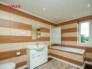 Prodej rodinného domu, Záryby, 165 m2