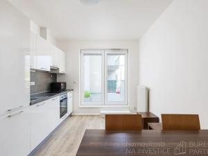 Pronájem bytu 2+1, Praha - Bubeneč, Jednořadá, 59 m2