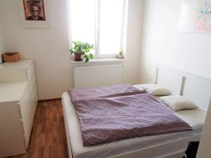 Pronájem bytu 2+kk, Praha - Vinohrady, náměstí Jiřího z Lobkovic, 52 m2