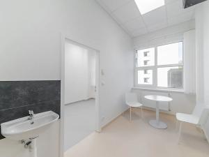 Pronájem ordinace, Praha - Libeň, Chlumčanského, 106 m2