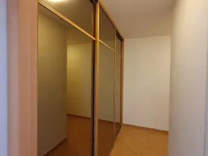 Pronájem bytu 2+kk, Praha - Troja, Hnězdenská, 51 m2