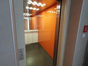 Pronájem bytu 2+kk, Praha - Troja, Hnězdenská, 51 m2