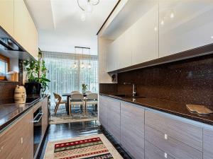 Pronájem rodinného domu, Praha, U kolonie, 250 m2