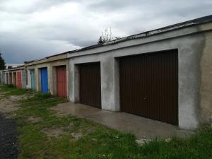 Pronájem garáže, Kladno, U Cihelny, 20 m2