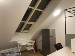 Pronájem bytu 1+kk, Praha - Dejvice, 19 m2