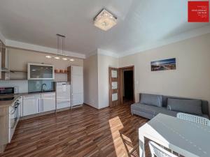 Prodej bytu 2+kk, Mariánské Lázně, Dvořákova, 57 m2