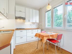 Prodej bytu 1+1, Karlovy Vary, Krymská, 37 m2