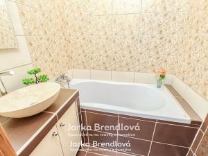 Prodej bytu 3+kk, Ostrava, Gen. Sochora, 56 m2