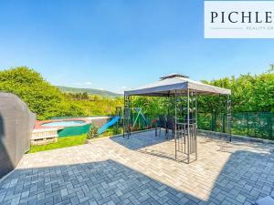 Prodej bytu 3+1, Bavoryně, 67 m2