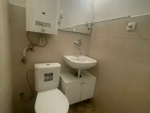 Pronájem bytu 1+kk, Praha - Prosek, Nad Krocínkou, 33 m2