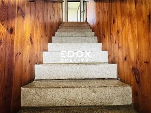 Prodej rodinného domu, Mukařov, Na Budech, 250 m2
