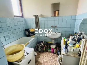 Prodej rodinného domu, Mukařov, Na Budech, 250 m2