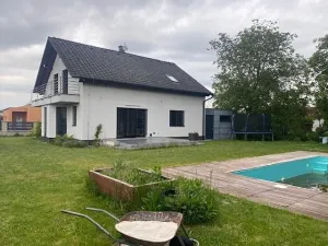 Prodej rodinného domu, Staré Jesenčany, 104 m2