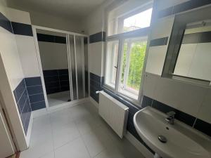 Pronájem bytu 2+1, Praha - Modřany, Na Cikorce, 72 m2