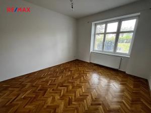 Pronájem bytu 2+1, Slaný, Navrátilova, 56 m2