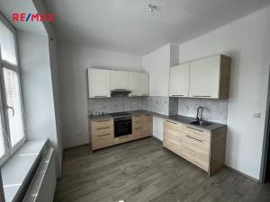 Pronájem bytu 2+1, Slaný, Navrátilova, 56 m2