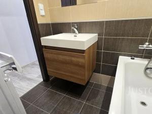 Pronájem bytu 3+1, Dobev, 80 m2