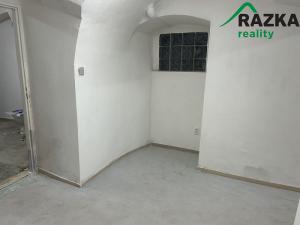 Pronájem obchodního prostoru, Planá, 65 m2