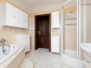 Prodej činžovního domu, Opava - Kateřinky, Vrchní, 180 m2