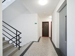 Pronájem bytu 1+kk, Praha - Košíře, Starokošířská, 29 m2